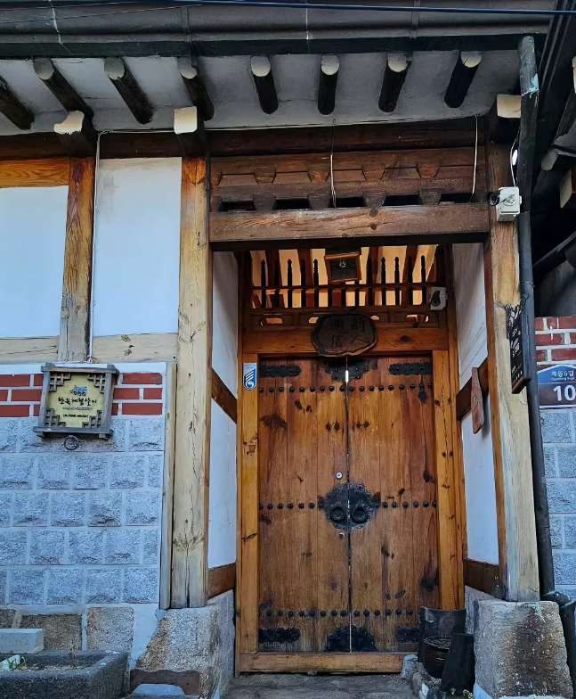 1758678974580061.png image.png